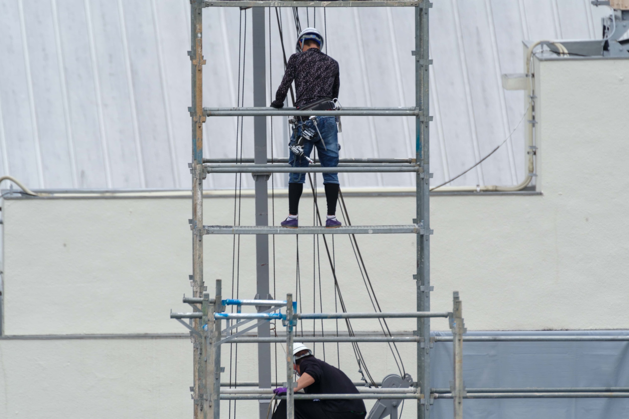 workers on scaffolding
